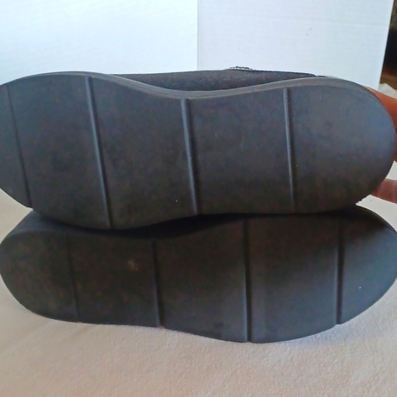 Bzees, Womens Charcoal, 2" Wedge Mules. Sz. 9 - Picture 6 of 7